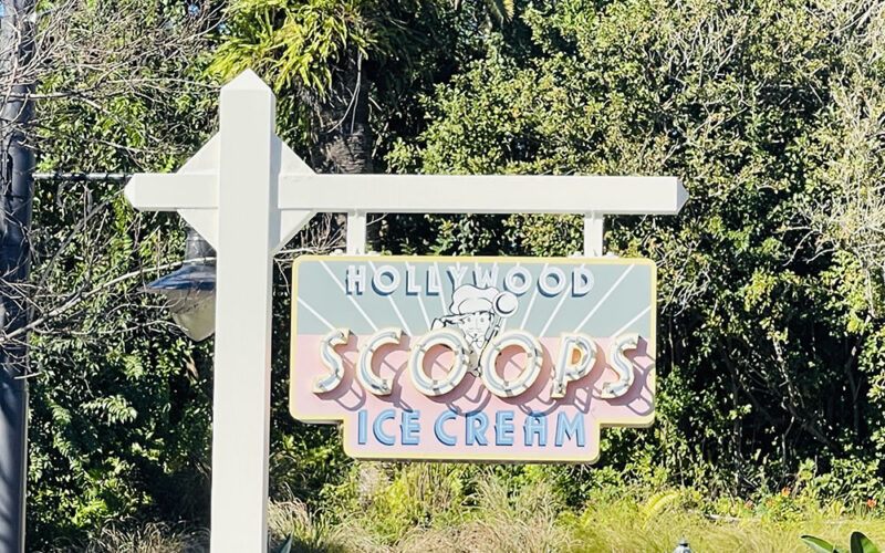 Hollywood Scoops